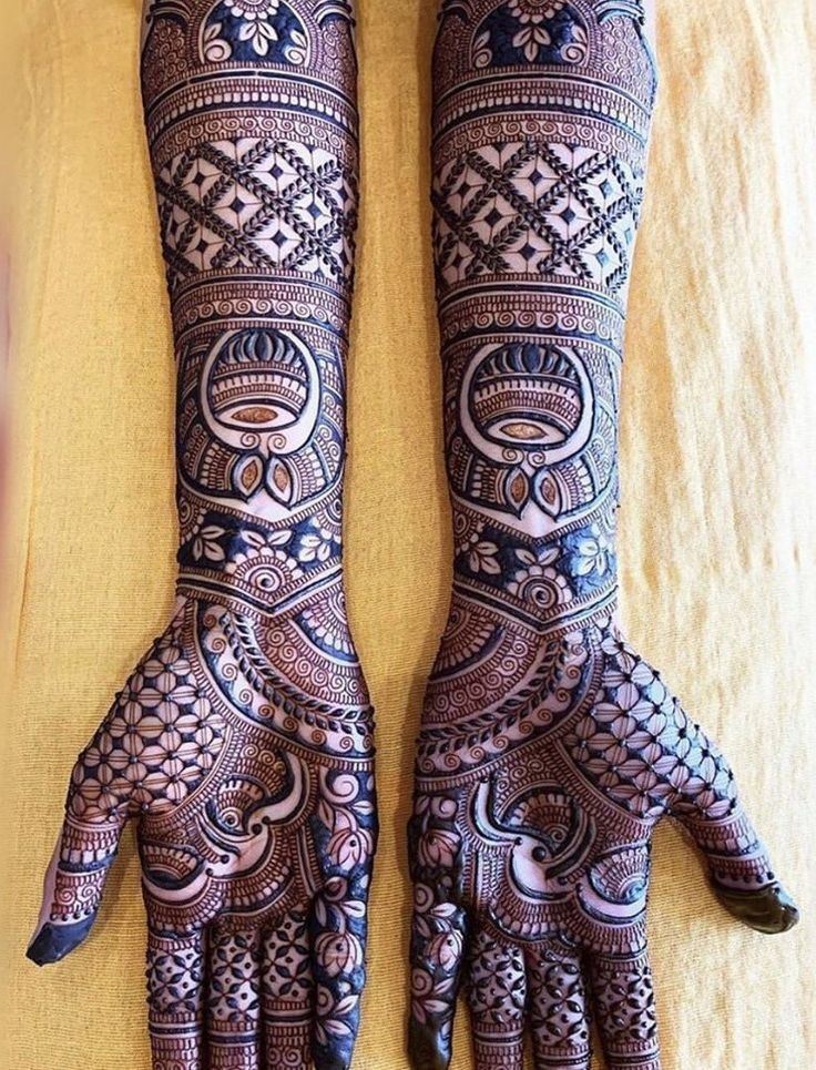 RK Mehndi Artist